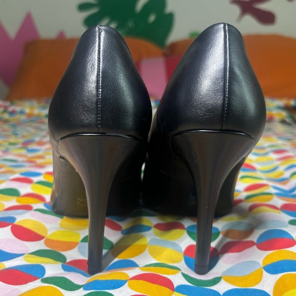Black stilettos size 6 - Picture 3 of 5